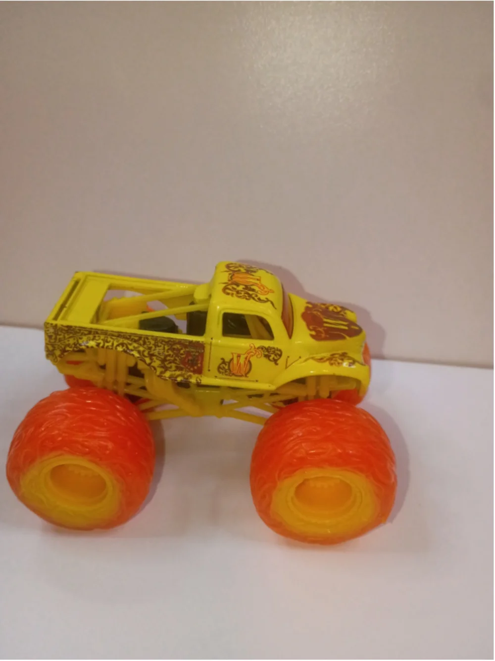 Monster Jam whiplash fire 2024 1:64 scale spin Master series pre-owned